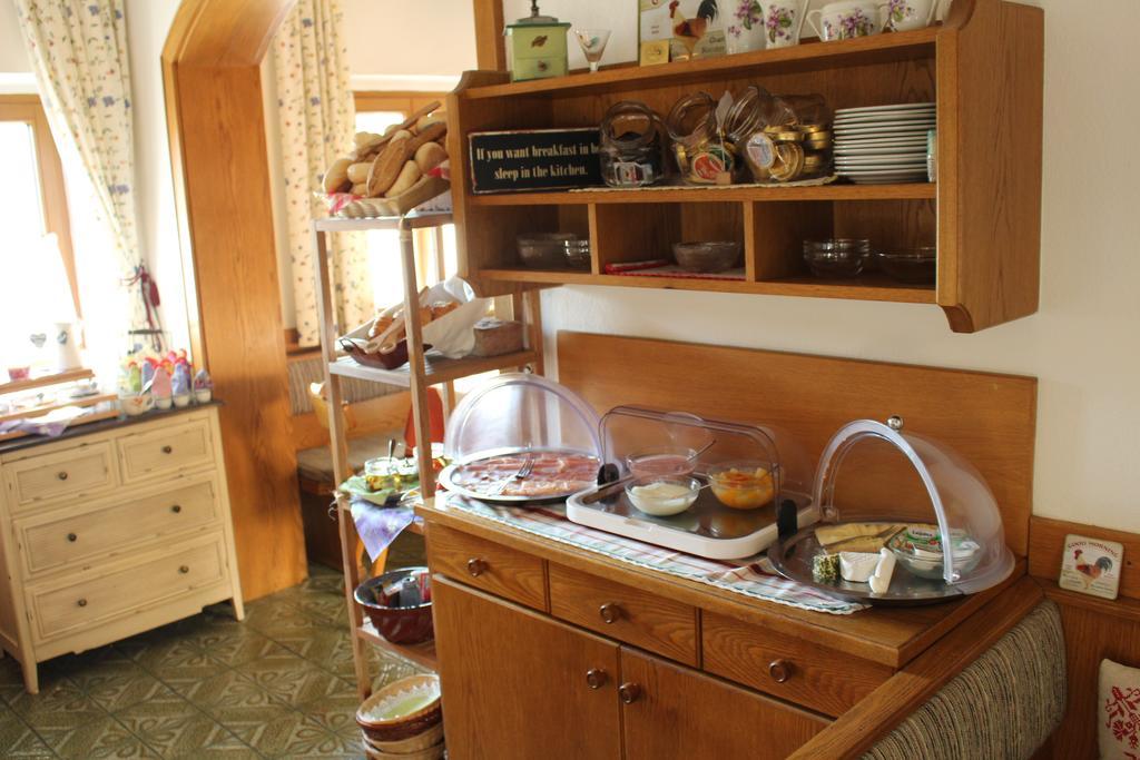 Vendégház Fruehstueckspension Helmhof 2*