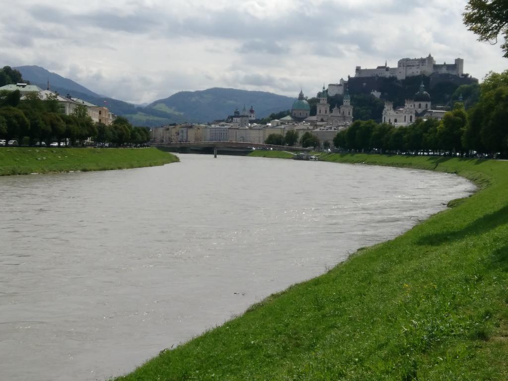 Vendégház Fruehstueckspension Helmhof 2*