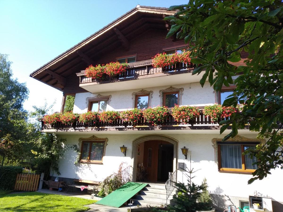Fruhstuckspension Helmhof Maison d'hôtes 2*