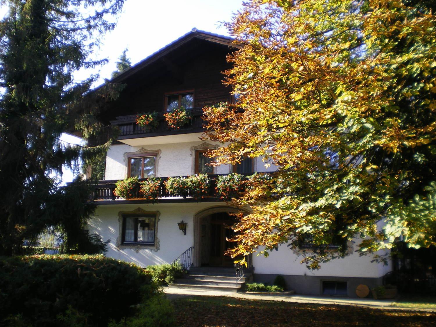 Fruhstuckspension Helmhof 2*